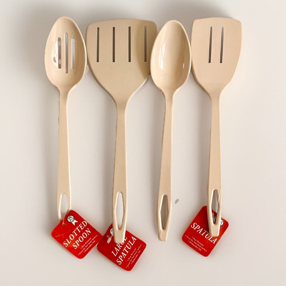 Tailor Made Products 4 Piece Utensil Set Elroy WI Beige Plastic 70s Slot Vintage